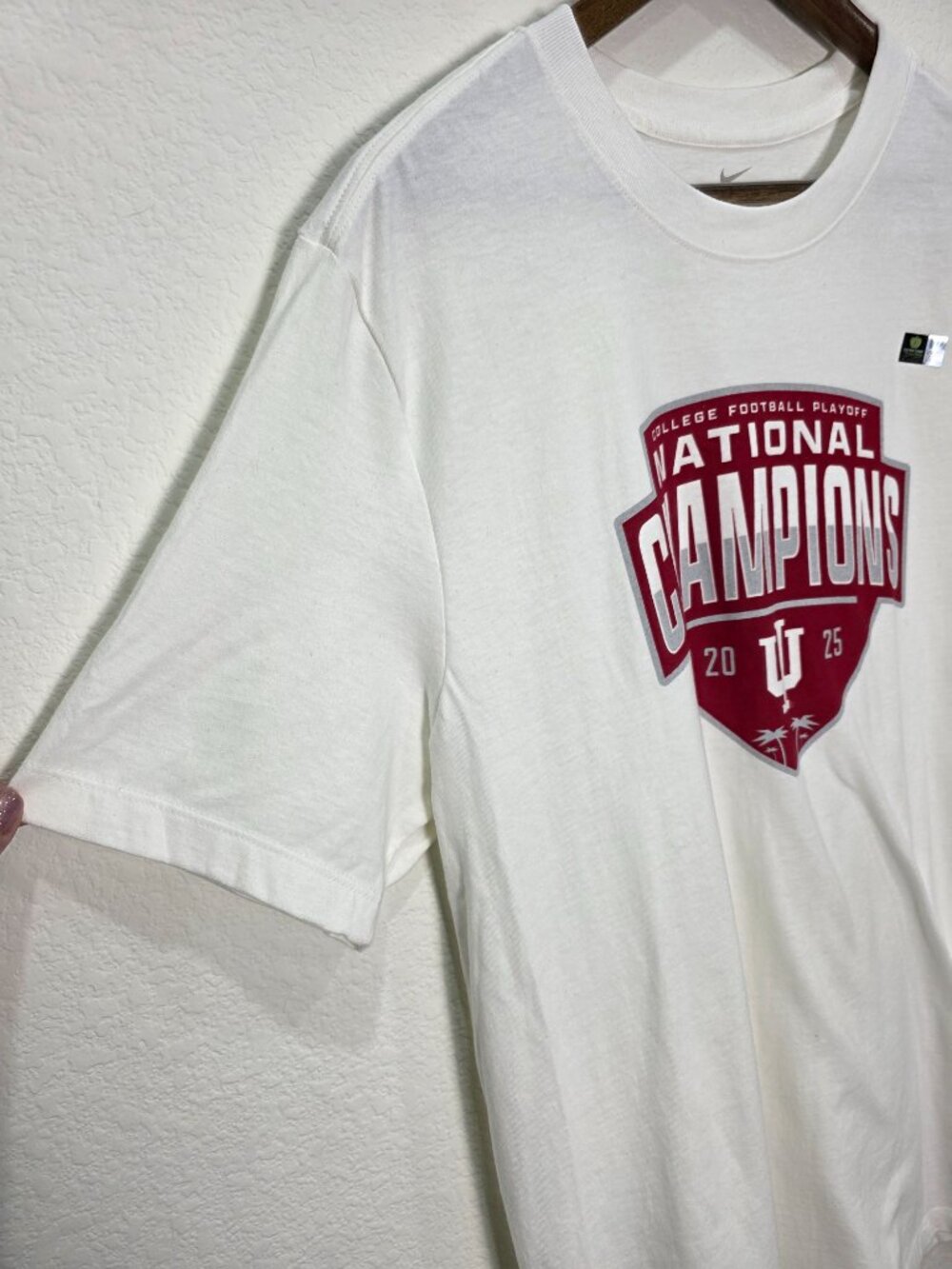 NWT Nike Indiana Hoosiers 2025 National Champions CFP Shirt Large - Picture 2 of 12